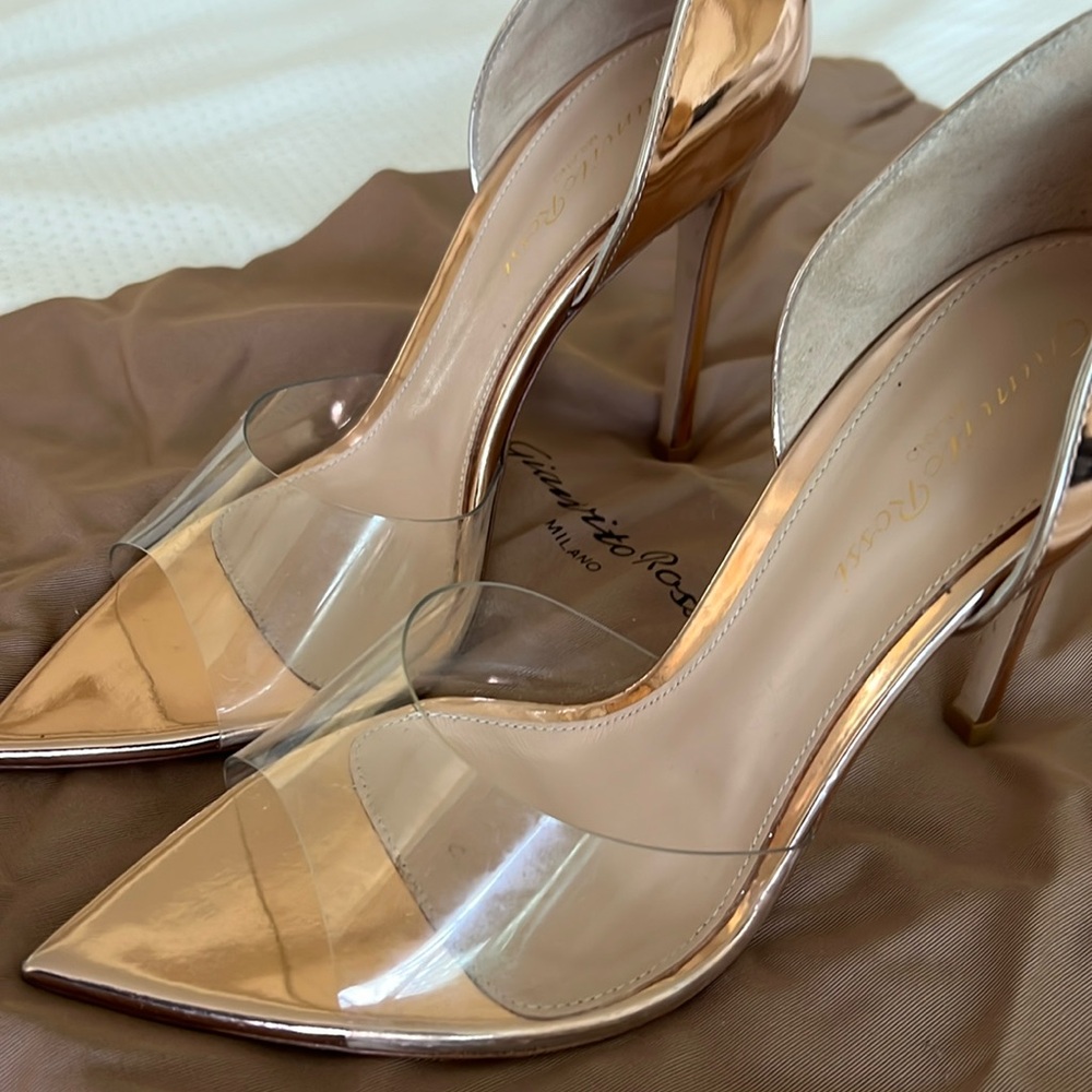 Gianvito Rossi shoes, hill,
